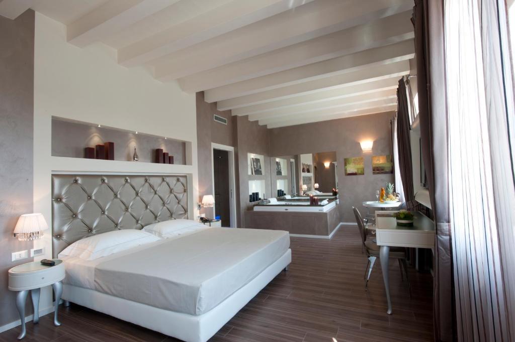 Hotel Morgana Rodengo-Saiano Стая снимка