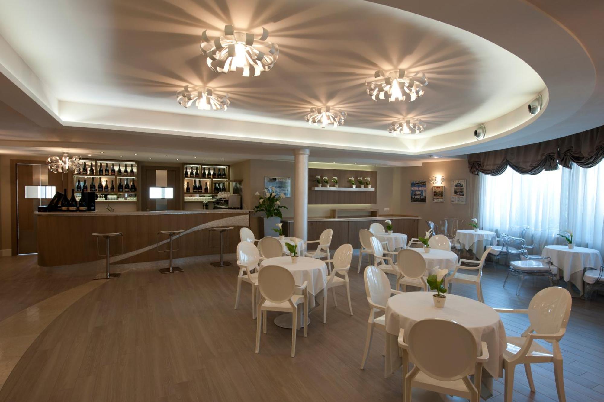 Hotel Morgana Rodengo-Saiano Екстериор снимка
