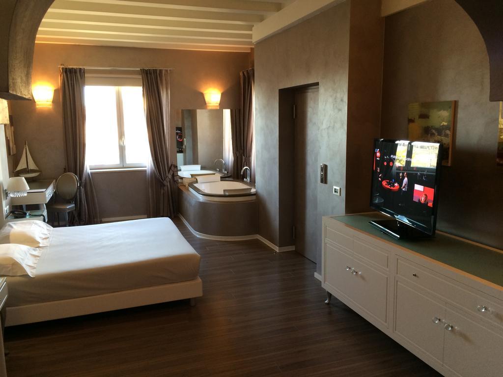 Hotel Morgana Rodengo-Saiano Стая снимка